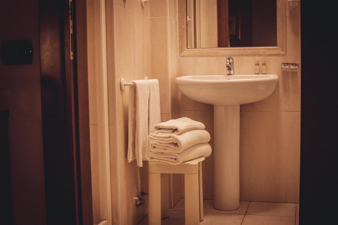 Hotel Camino Vecchio Fossato di Vico Dış mekan fotoğraf