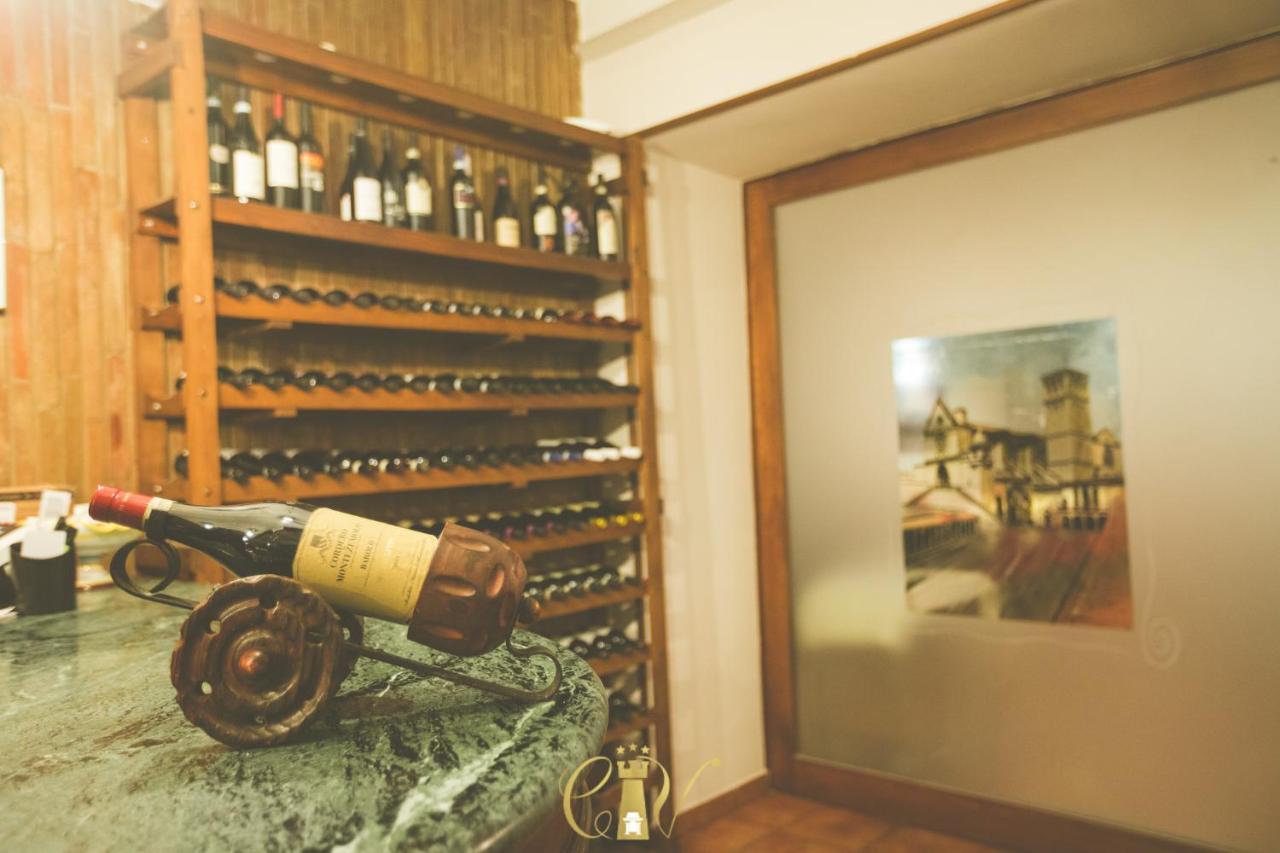 Hotel Camino Vecchio Fossato di Vico Dış mekan fotoğraf